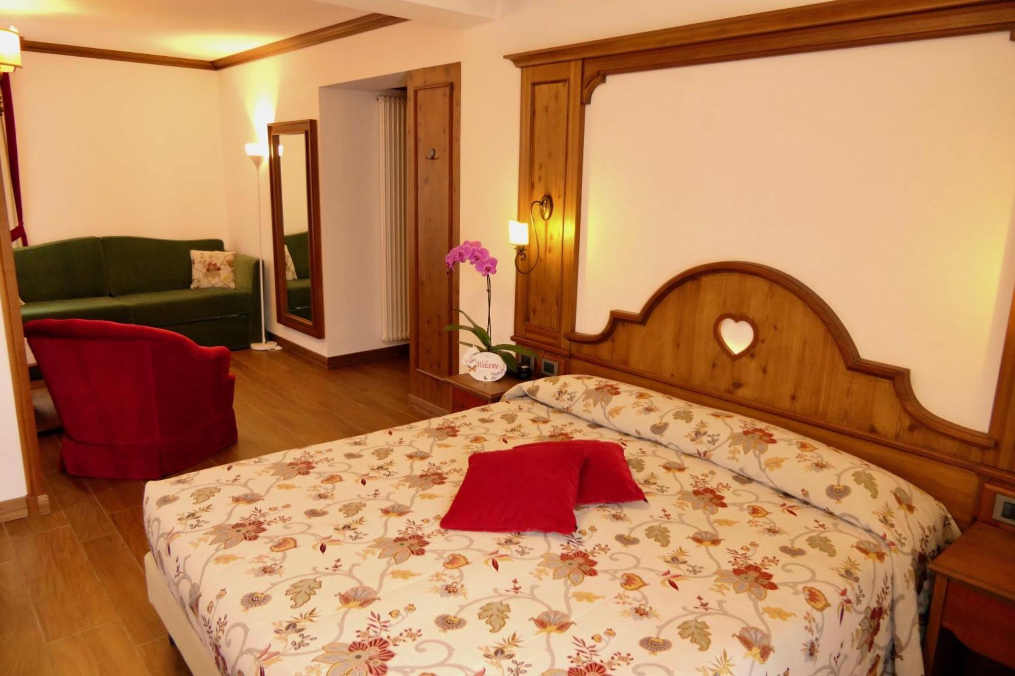 Quadruple Room Mountain View